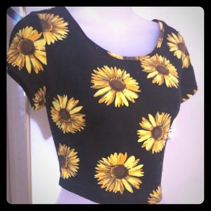 Sunflower black & yellow crop top scoop neck L